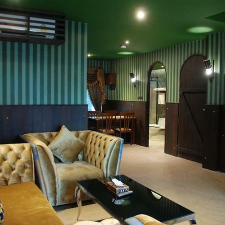 Castle Suites Pattaya Exterior foto